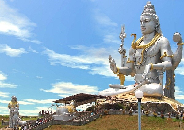 Murudeshwara Shiva Temple In Kanduka Hill Murudeshwara Karnataka The Murudeshwara Shiva Temple In Kanduka Hill Murudeshwara Karnataka The