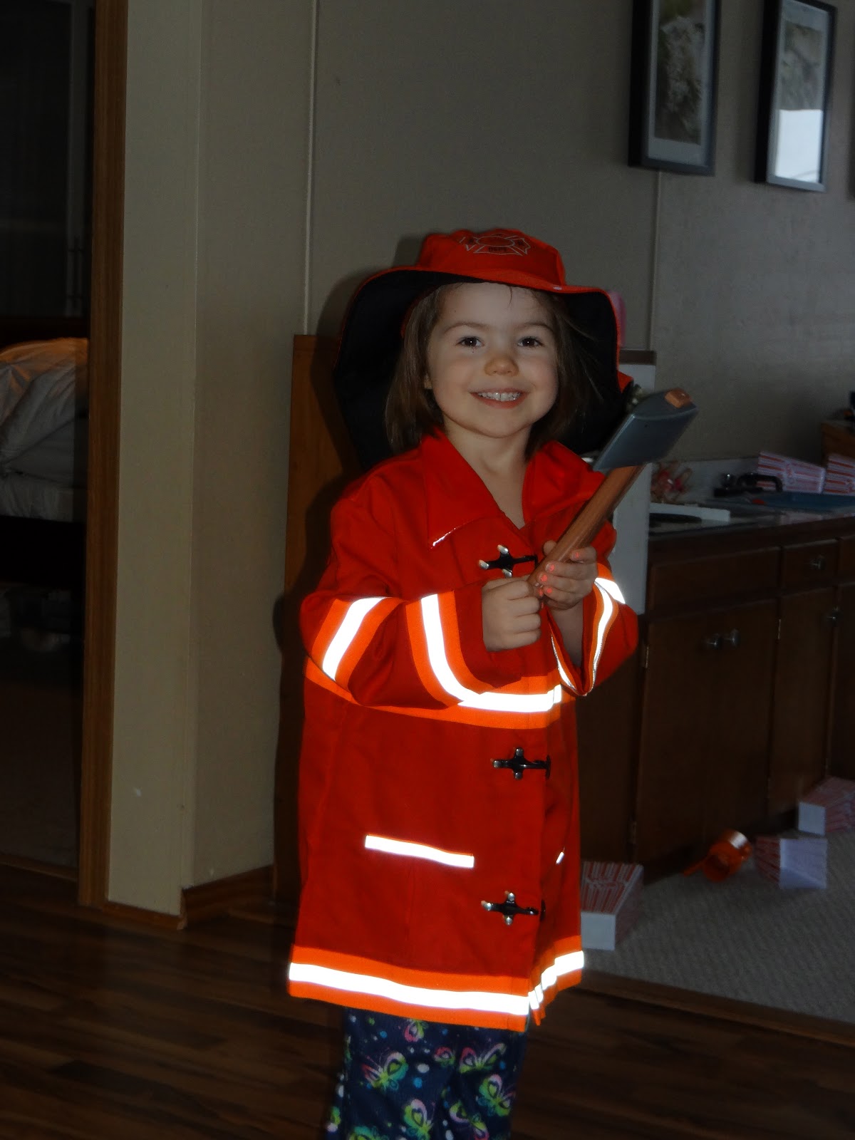 Busy Hands Blessed Hearts Dress Up Box Ideas for Girls