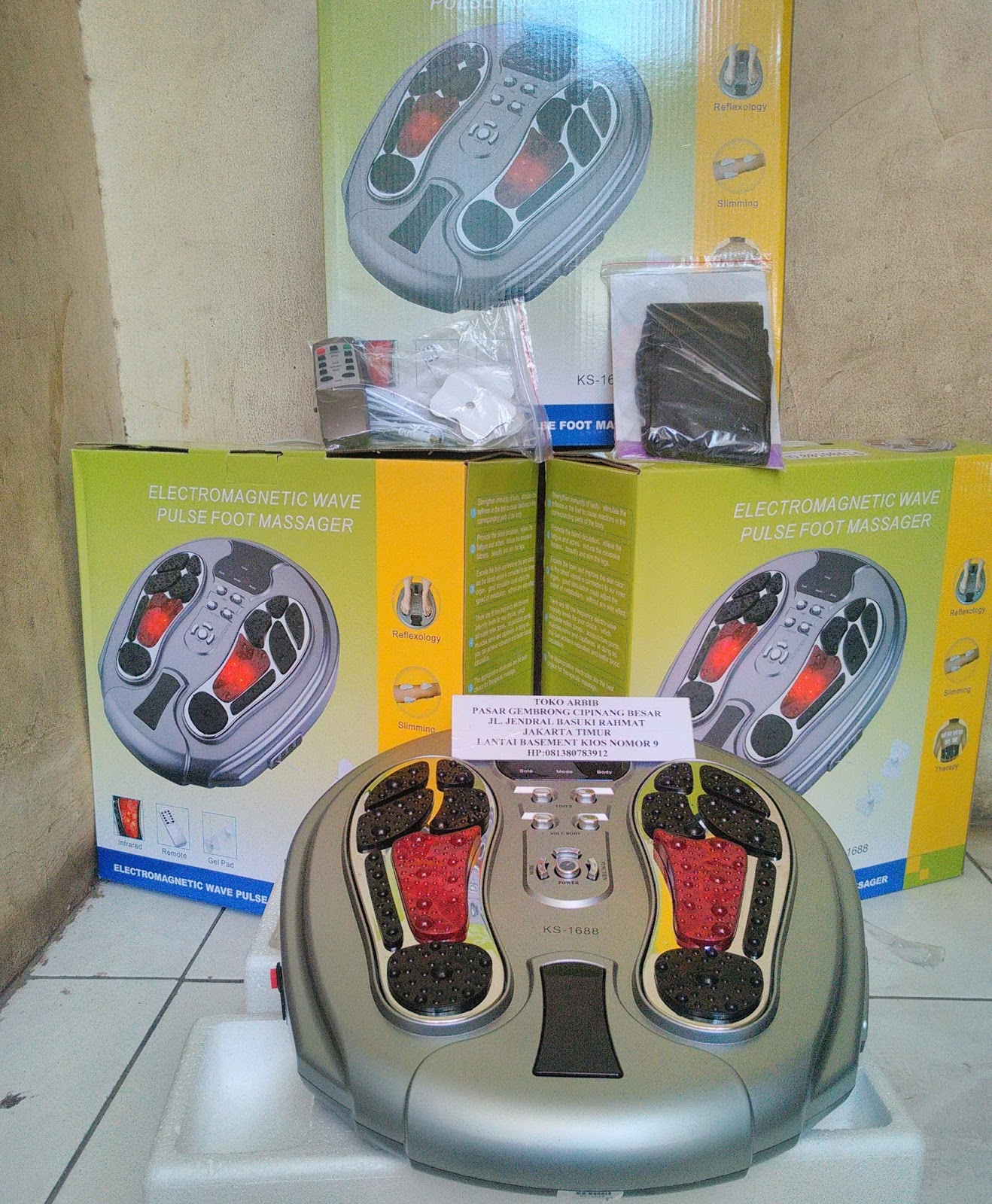 Alat pijat GoldHand Harga Rp20 000 Stok tidak pernah ada lagi TERAPI LISTRIK PENGOBATAN YANG NATURAL AKUPUNTUR BEKAM KEROKAN PIJAT KESEHATAN NO 1 Stroke dan penyakit bawaannya darah tinggi kolesterol