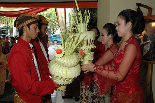 Igaseptya official Budaya Jawa Jogja dan Solo Berbeda 