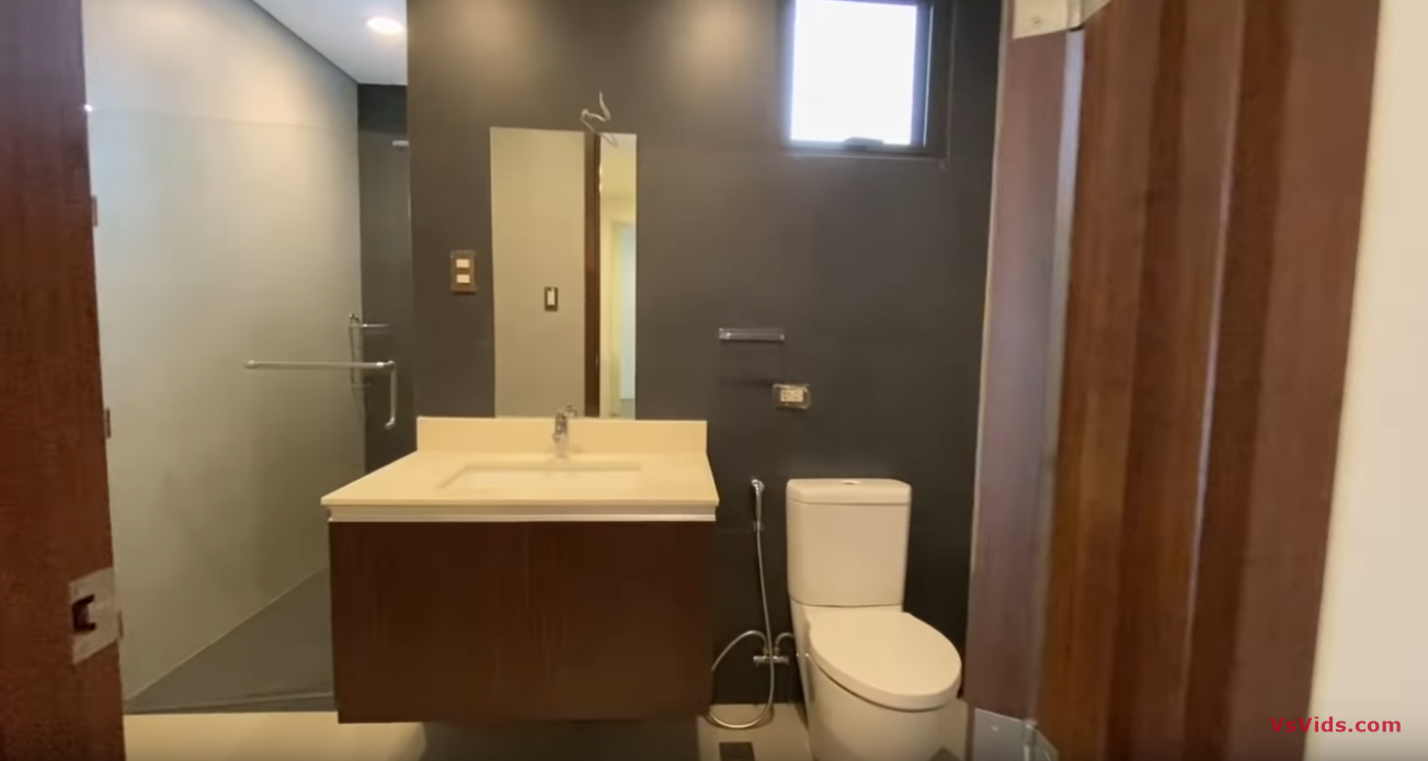 23 Photos vs. Unboxing 29 | Slick and Modern | Discerning Townhouse for Sale in Pasig Kapitolyo Area | Presello - Luxury Home Tour 23 Photos vs. Unboxing 29 | Slick and Modern | Discerning Townhouse for Sale in Pasig Kapitolyo Area | Presello - Luxury Home Tour