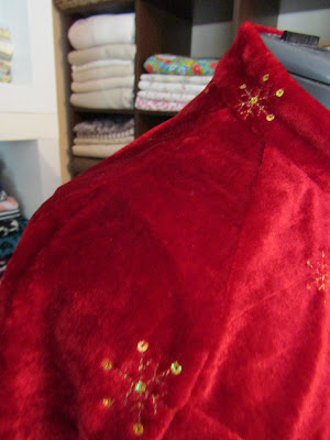 Simplicity 9074 Robe www.sewplus.blogspot.com