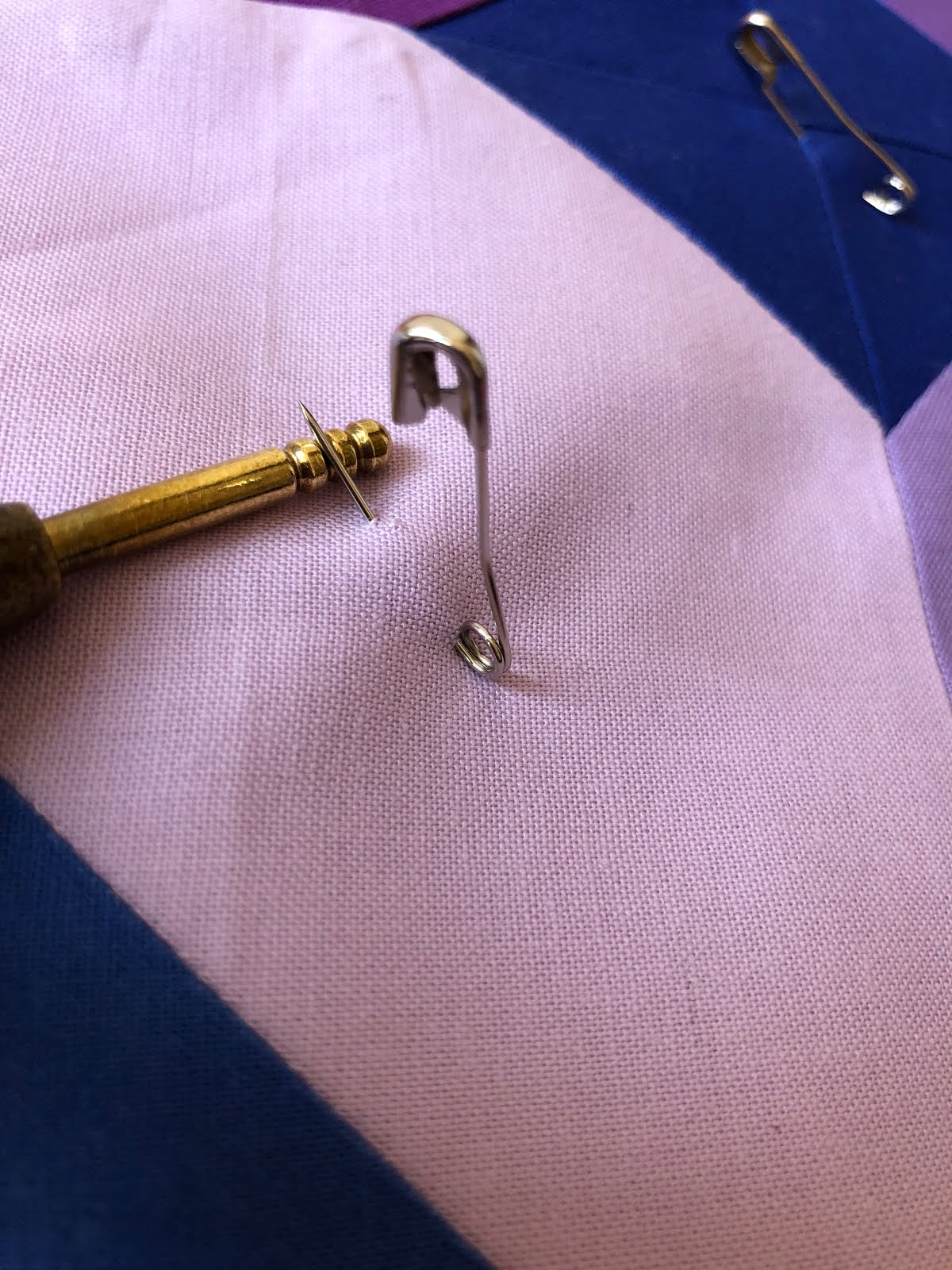 Twiggy and Opal Pin Basting Made Easy Kwik Klip