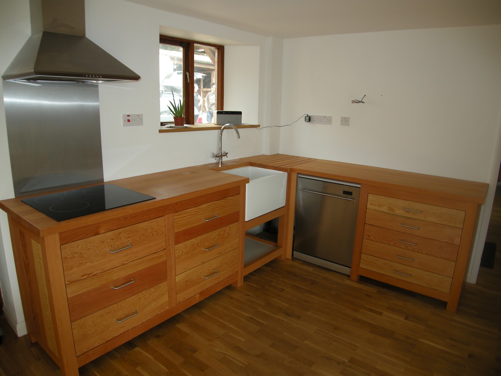 Free Standing Kitchen Units >> Squirrel Brand Joinery.: Free-standing Kitchen Units. Free Standing Kitchen Units >> Squirrel Brand Joinery.: Free-standing Kitchen Units.