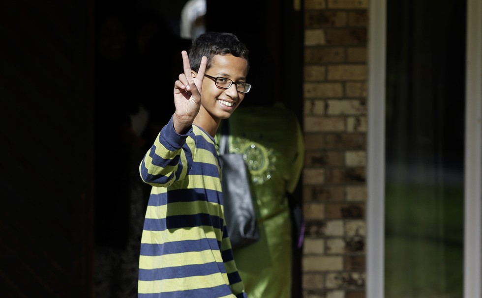 70 Of The Most Touching Photos Taken In 2015 - Ahmed Mohamed greets press after he was arrested at his school when a teacher thought a homemade clock he built was a bomb.