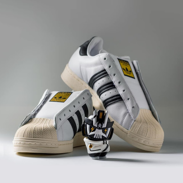 adidas superstar invictus