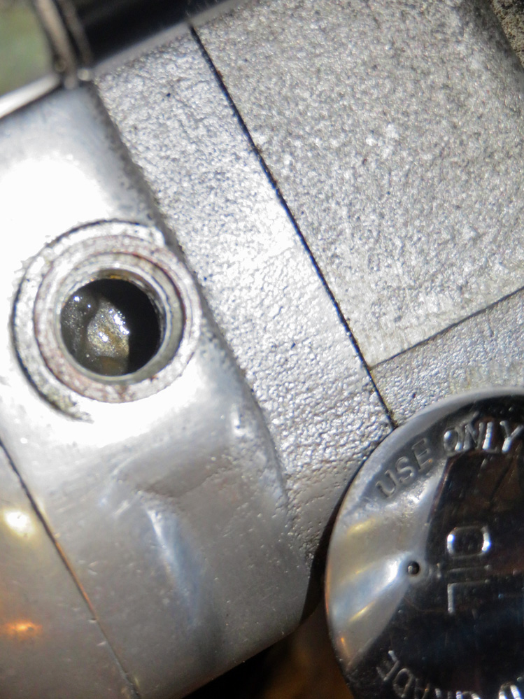 There's a trick to changing Royal Enfield gearbox oil