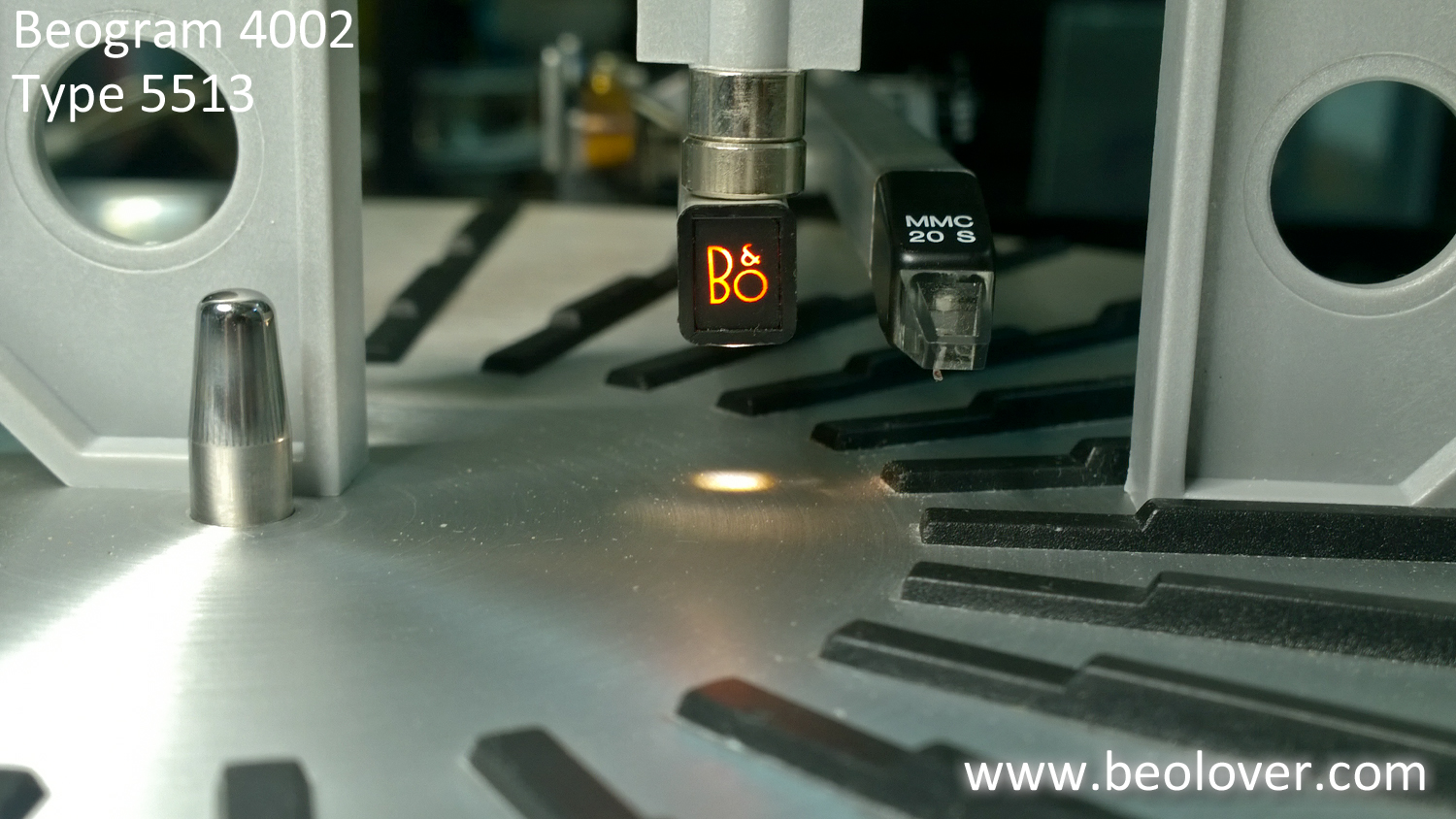 I use a number of measurement tools to check the platter position.  Including some small levels. Getting everything right takes me quite a few  iterations of ...