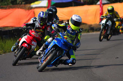 Balap Motor 2-tak Indoclub Balap Motor 2-tak Indoclub