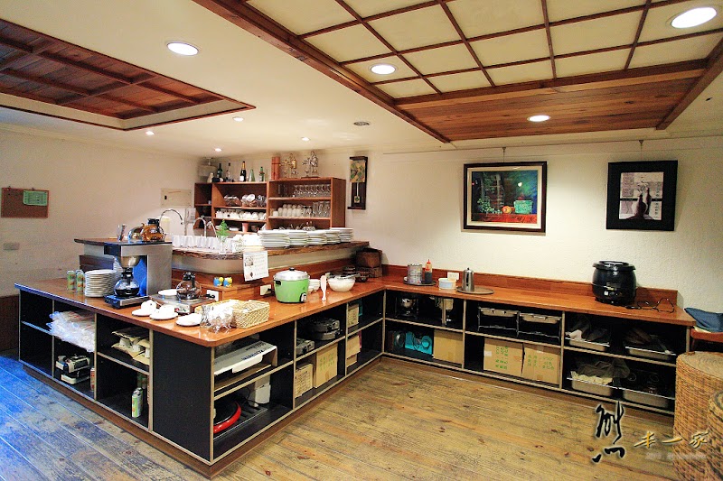 清境火鍋|清境美食|嵐山小鎮|全台最高海拔PUB|浪漫玻璃屋餐廳