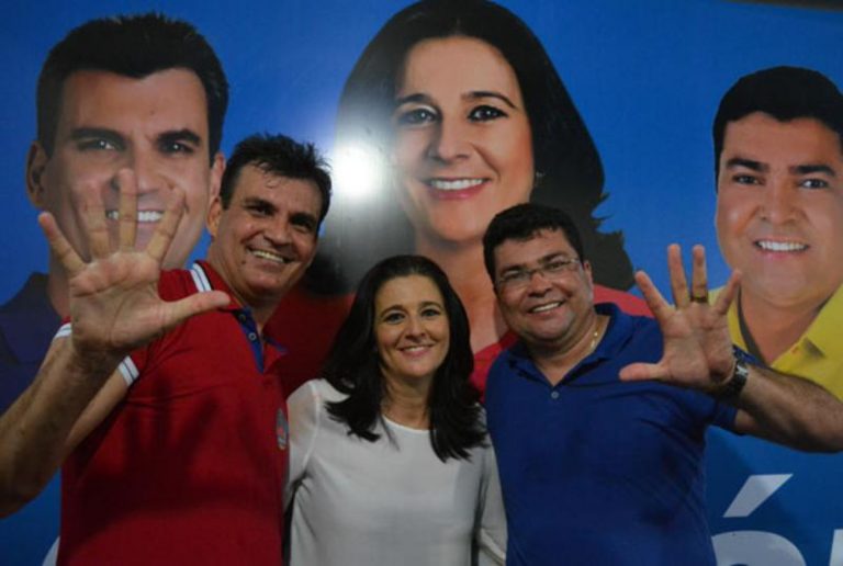 Justiça em Santaluz confirma cassação da Prefeita e Vice-prefeito por abuso do poder econômico Justiça em Santaluz confirma cassação da Prefeita e Vice-prefeito por abuso do poder econômico