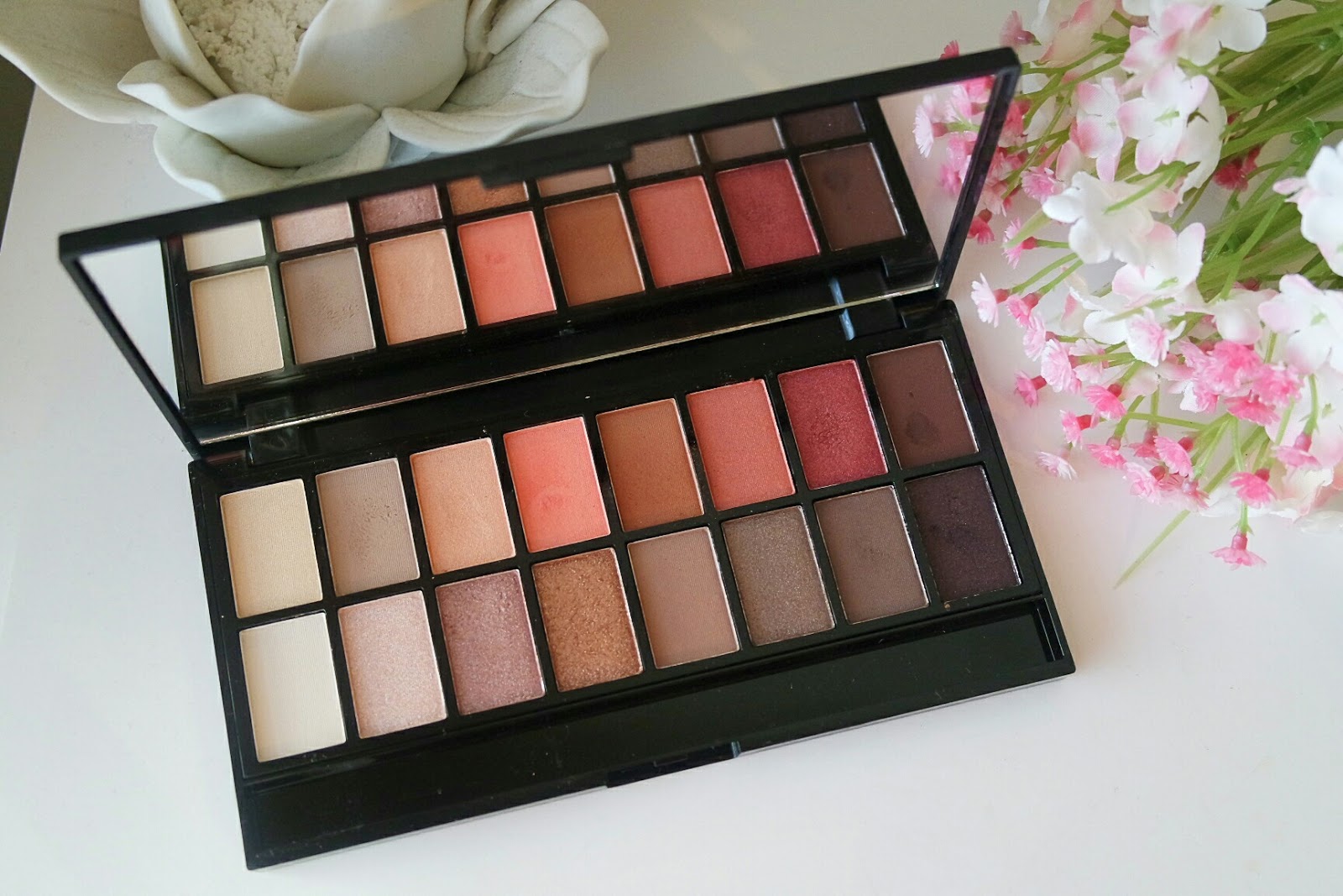 Makeup revolution new trals 2 palette Makeup revolution new trals 2 palette
