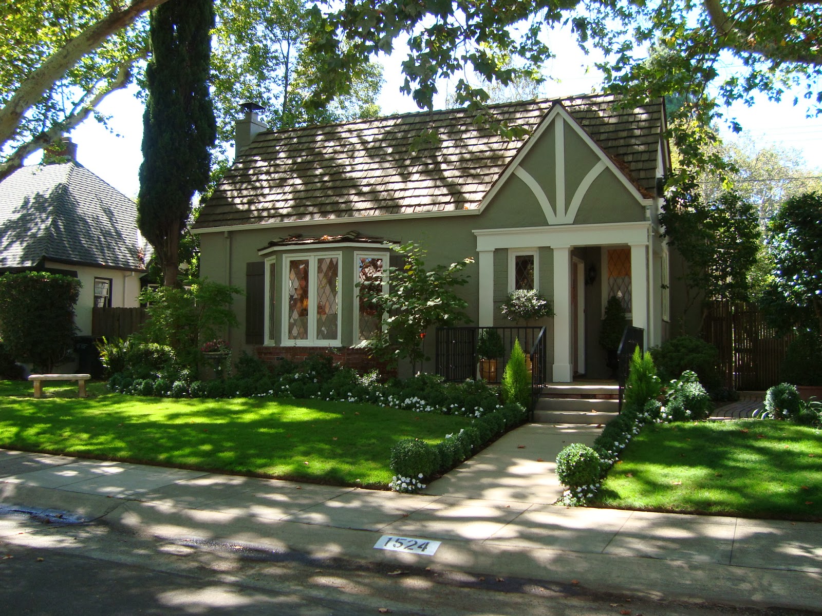 Discover Joy in Real Estate Just Sold in the Fabulous 40's!!! 1524