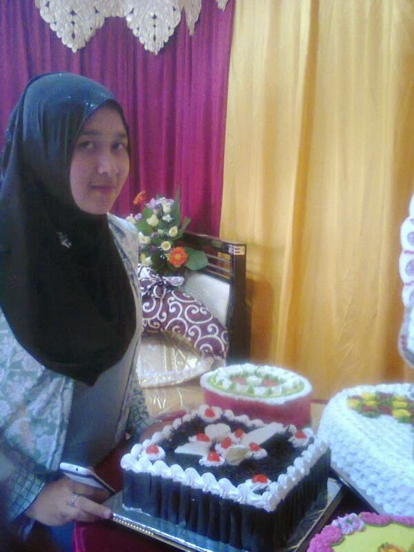 Muhammad Rif'at AlFarisi Neng Ulfi Ulfiah