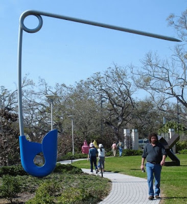 Claes Oldenburg Pop art