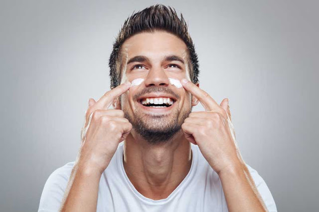 Pria Wajib Punya! Perawatan Wajah Pria yang Bikin Tambah Ganteng