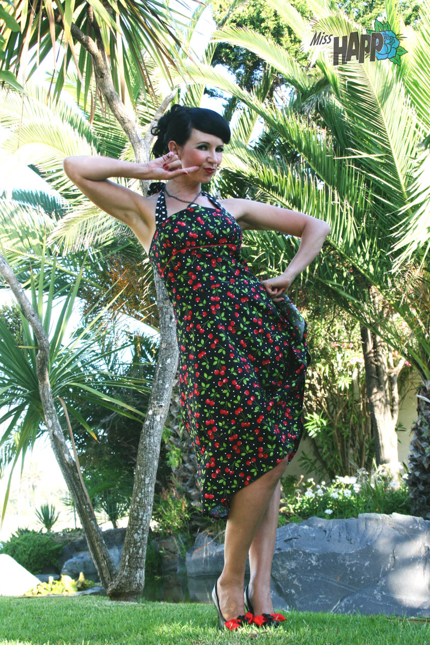 Miss Happ Rockabilly and Pin Up Clothing: Miss Happ hawaiian photoshoot