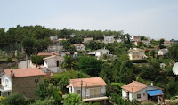 Fuente: https://www.idealista.com/inmueble/35675147/ Las casas ocupan el bosque