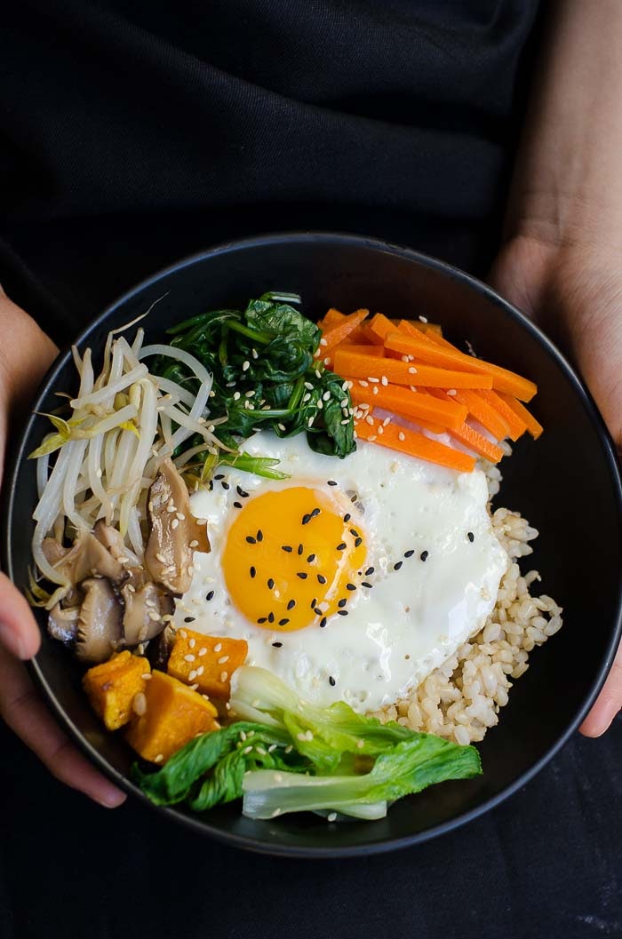 Easy, delicious Korean food of hot steam rice and vegetables