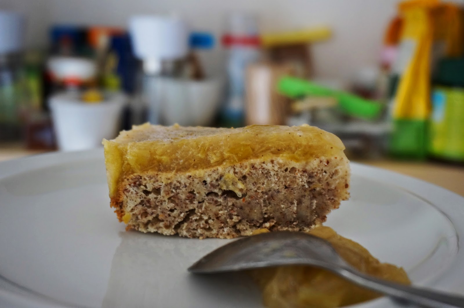 Küchenmädchens Tagebuch: Zuckerfreier Mandel-Rhabarberkuchen