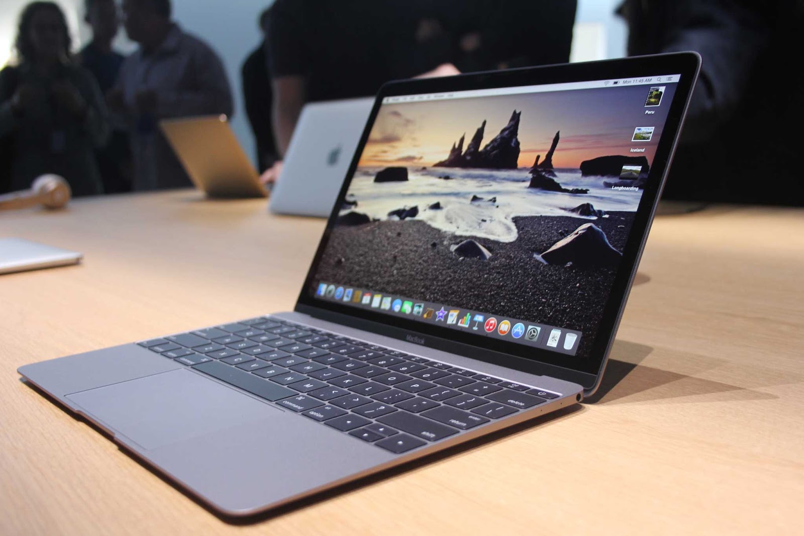 Merek HP Baru: laptop apple harga 5 jutaan baru