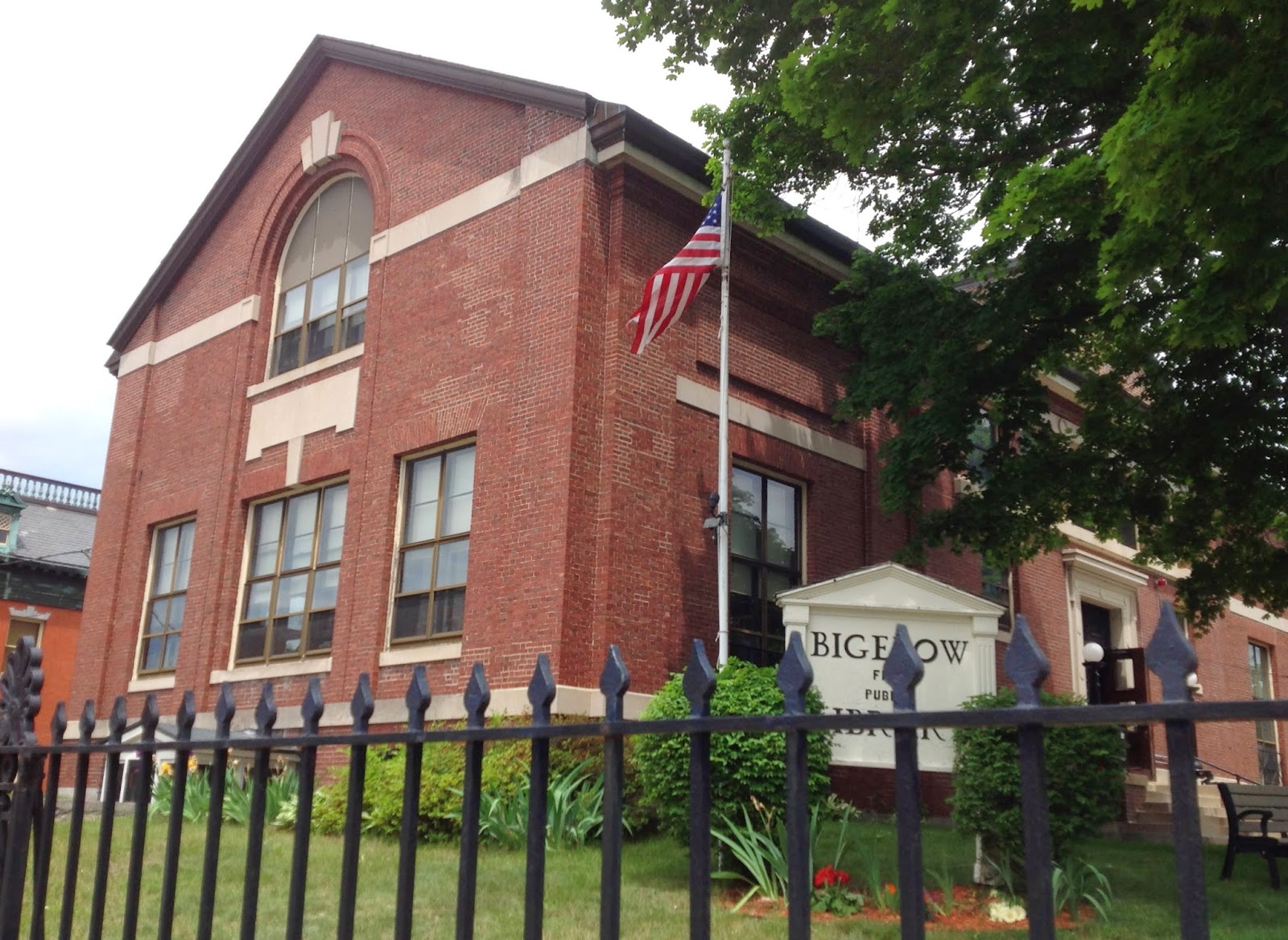 Life From The Roots Bigelow Free Public Library, Clinton, Massachusetts Genealogy Collection