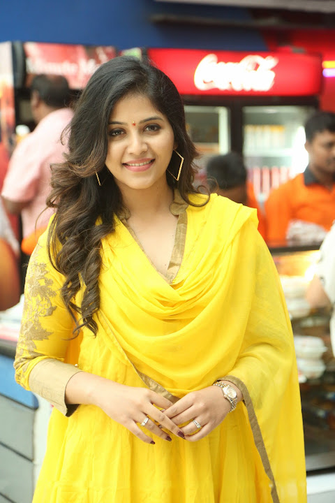 Anjali at Prasads Imax for Chitrangada movie promotion