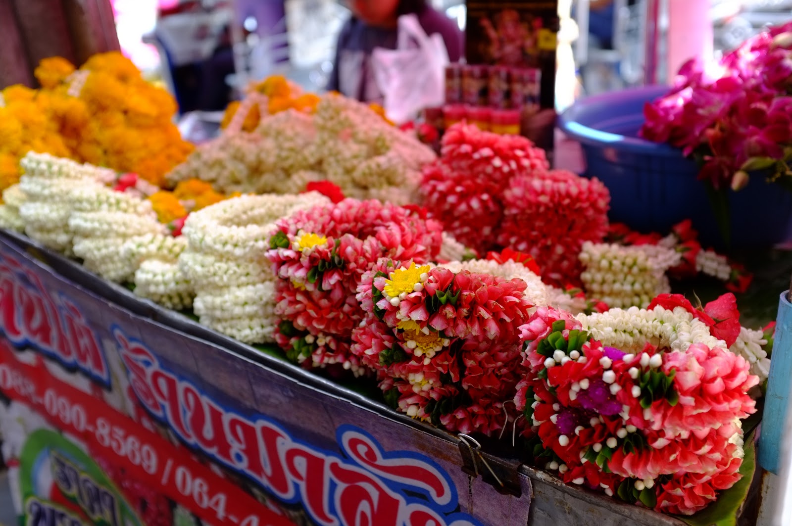 malai thai flower arrangements