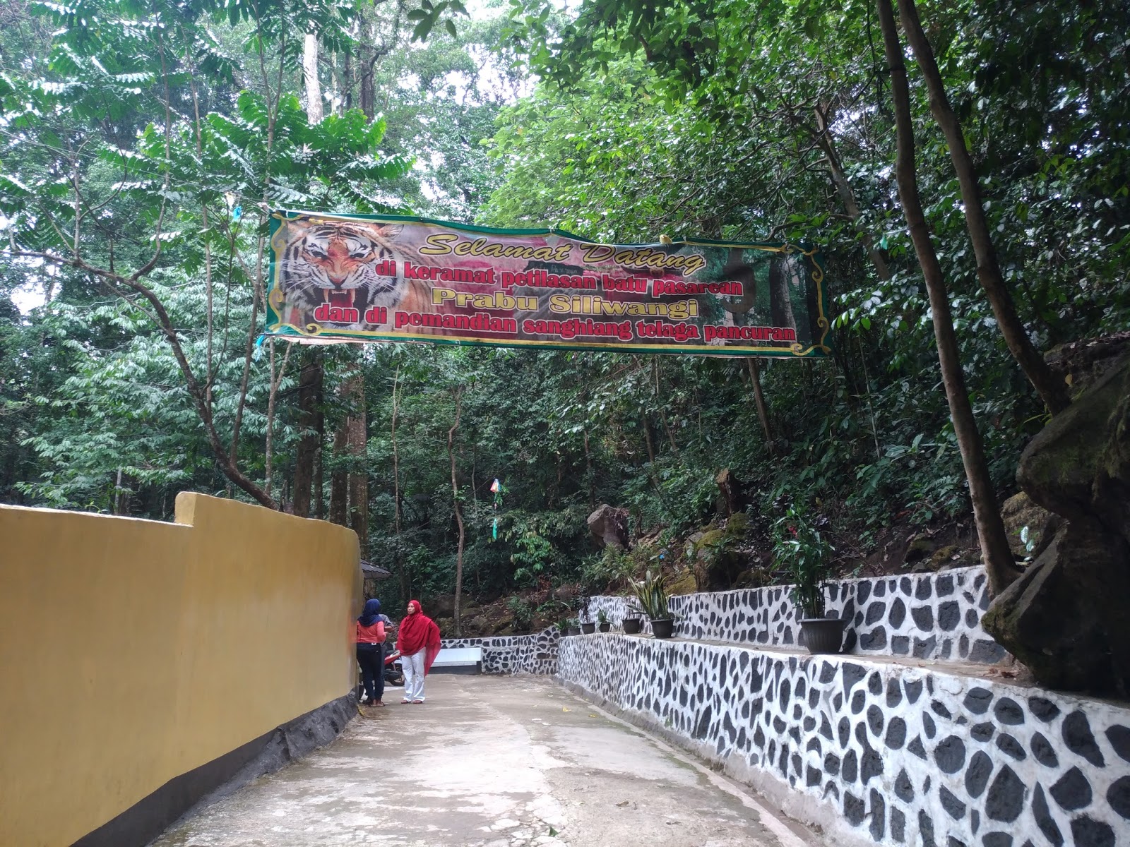 Obyek Wisata Prabu Siliwangi Kabupaten Majalengka Jawa