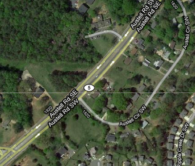 Google satellite view of Austell Road intersection with Austell Circle