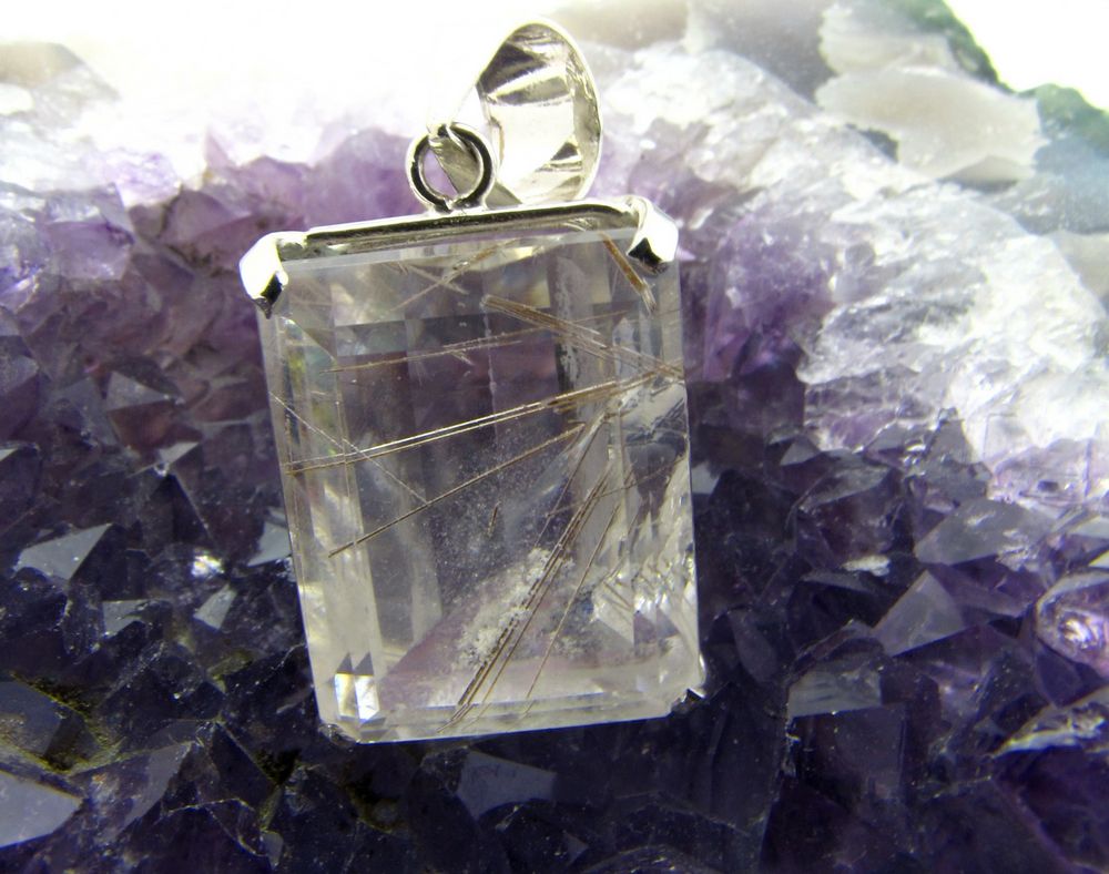 KUNDALINI Stones Crystals and Jewelry