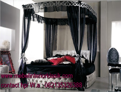 Mebel jati ukir Jepara,Mebel Interior jati klasik,toko Mebel jati,suppler mebel jepara,jual dipan jati ukir klasik mewah cat duco french vintage Mebel jati ukir Jepara,Mebel Interior jati klasik,toko Mebel jati,suppler mebel jepara,jual dipan jati ukir klasik mewah cat duco french vintage