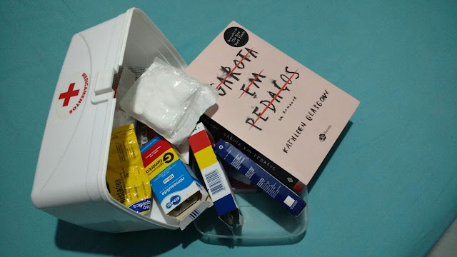 Livro Garota em Pedaços - Kathleen Glasgow Resenha Livro Garota em Pedaços