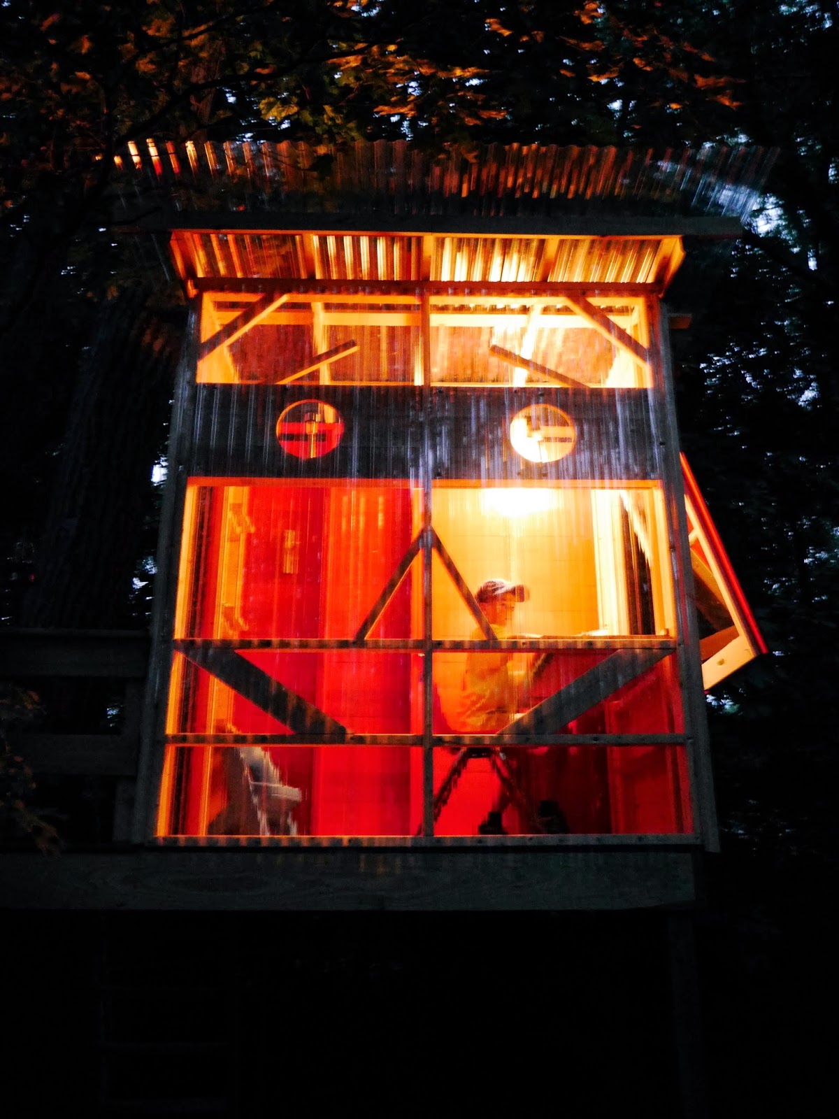 Sneak peak of a LIGHTUP ROBOTFACE Tree House I built