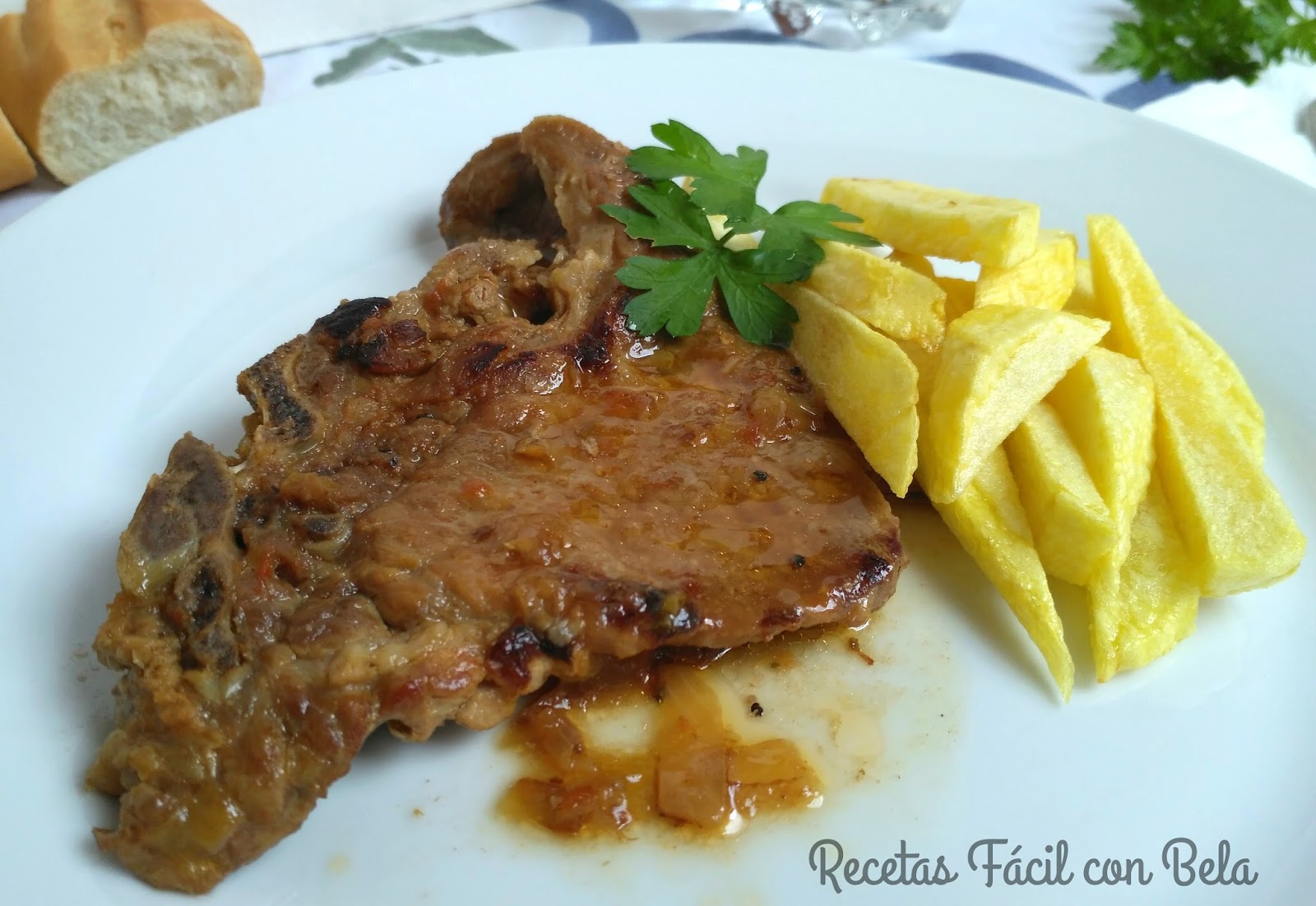 Chuletas guisadas en cazuela - Recetas Fácil con Bela