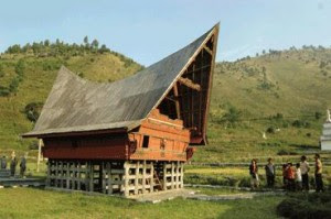 rumah adat sumatera utara sumut Rumah tradisional balai batak toba Gambar Rumah Adat Indonesia