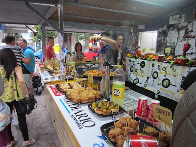 Who can resist such an alluring setup of pinchos???