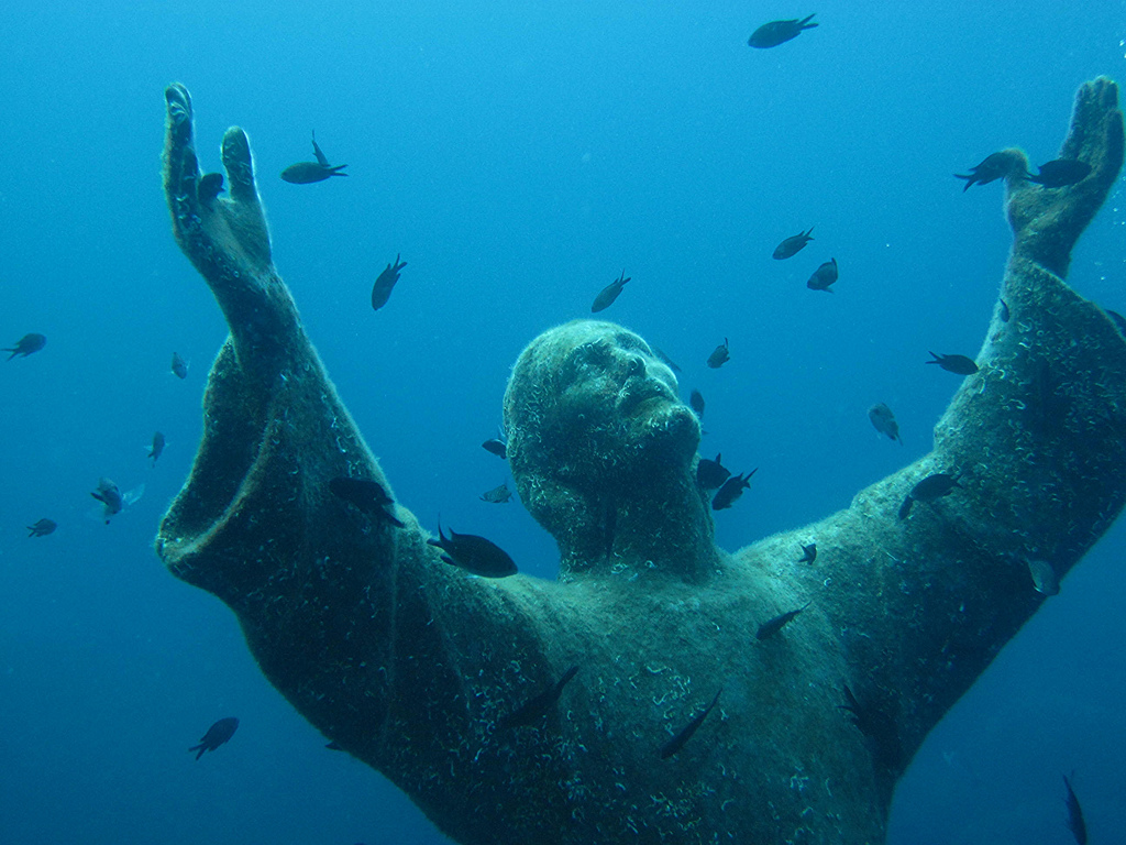 Deserted Places The underwater statue of Christ of the Abyss