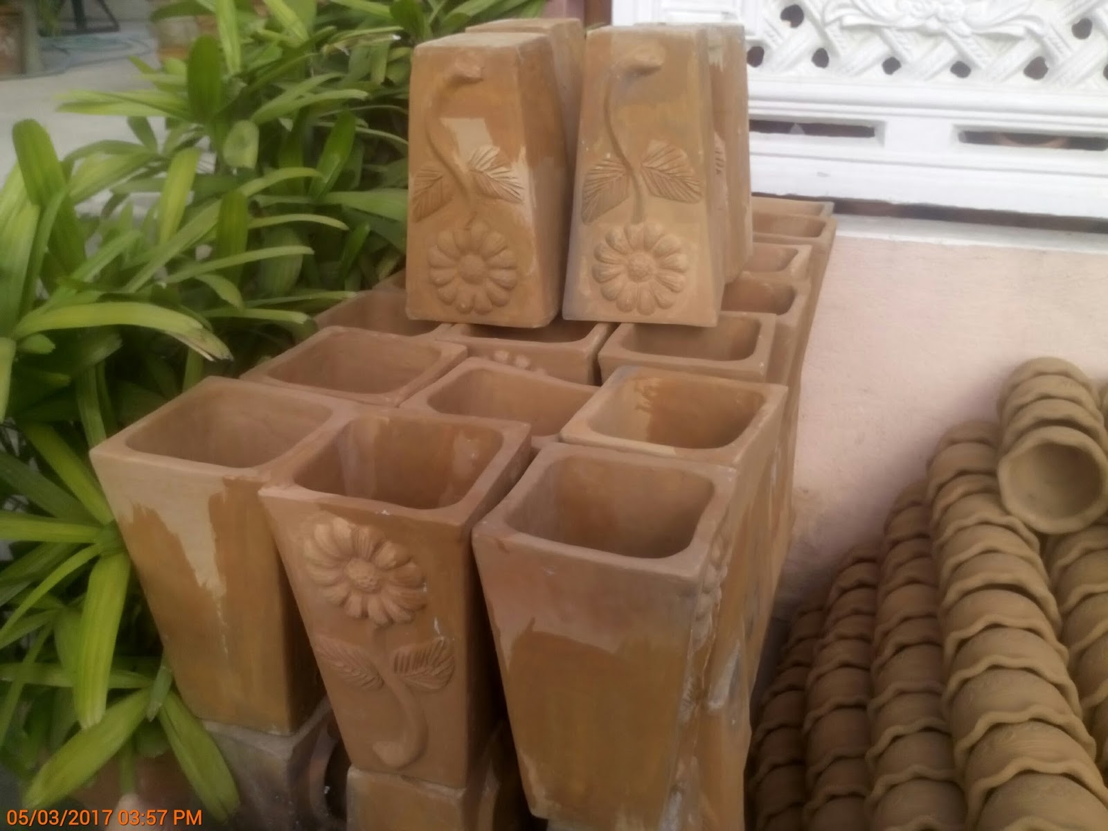 BUILDER'S JOURNAL Discover WORLDCLASS CLAY POTTERY PRODUCTS in San