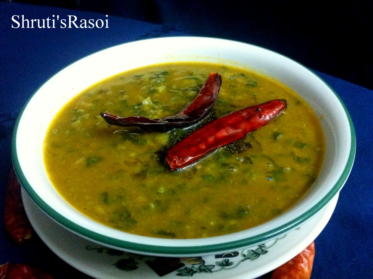 Shruti Rasoi Dal Palak / Spinach Dal