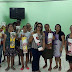 Idosos participam de curso de pintura