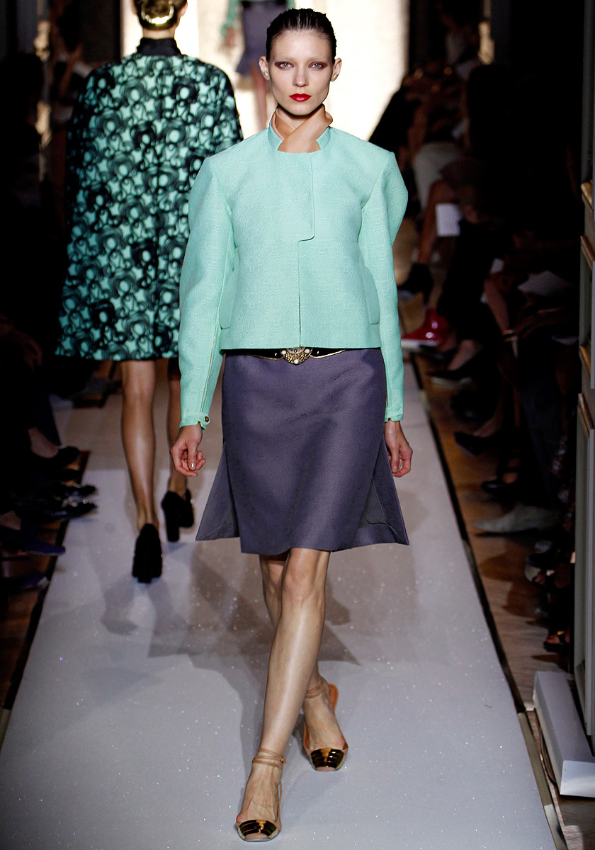 Runway : Yves Saint Laurent Spring-Summer 2012 | Cool Chic Style Fashion
