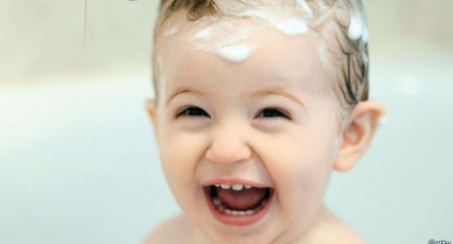 صور اطفال يضحكون