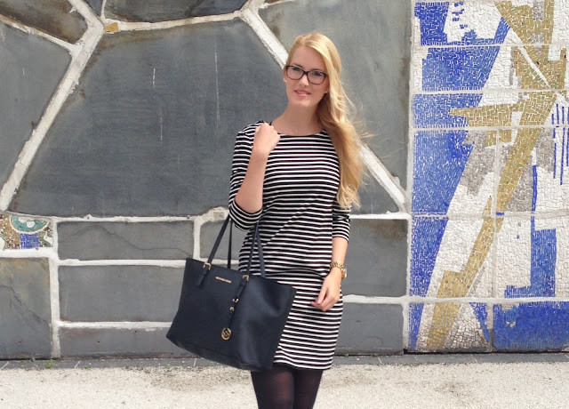 TheBlondeLion Look Thoughts Striped Dress Business Look http://www.theblondelion.com/2015/06/look-thoughts-striped-dress-business-look.html