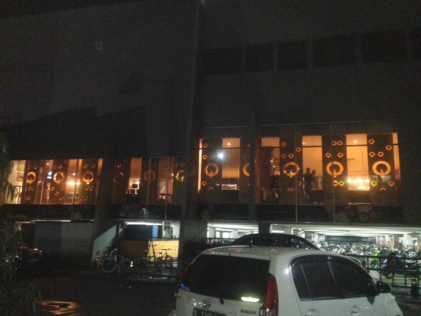 Billiardholic Informasi Tempat Billiard / Bilyar / Bilyard di Jakarta