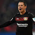 ‘Chicharito’ se luce con el Bayer