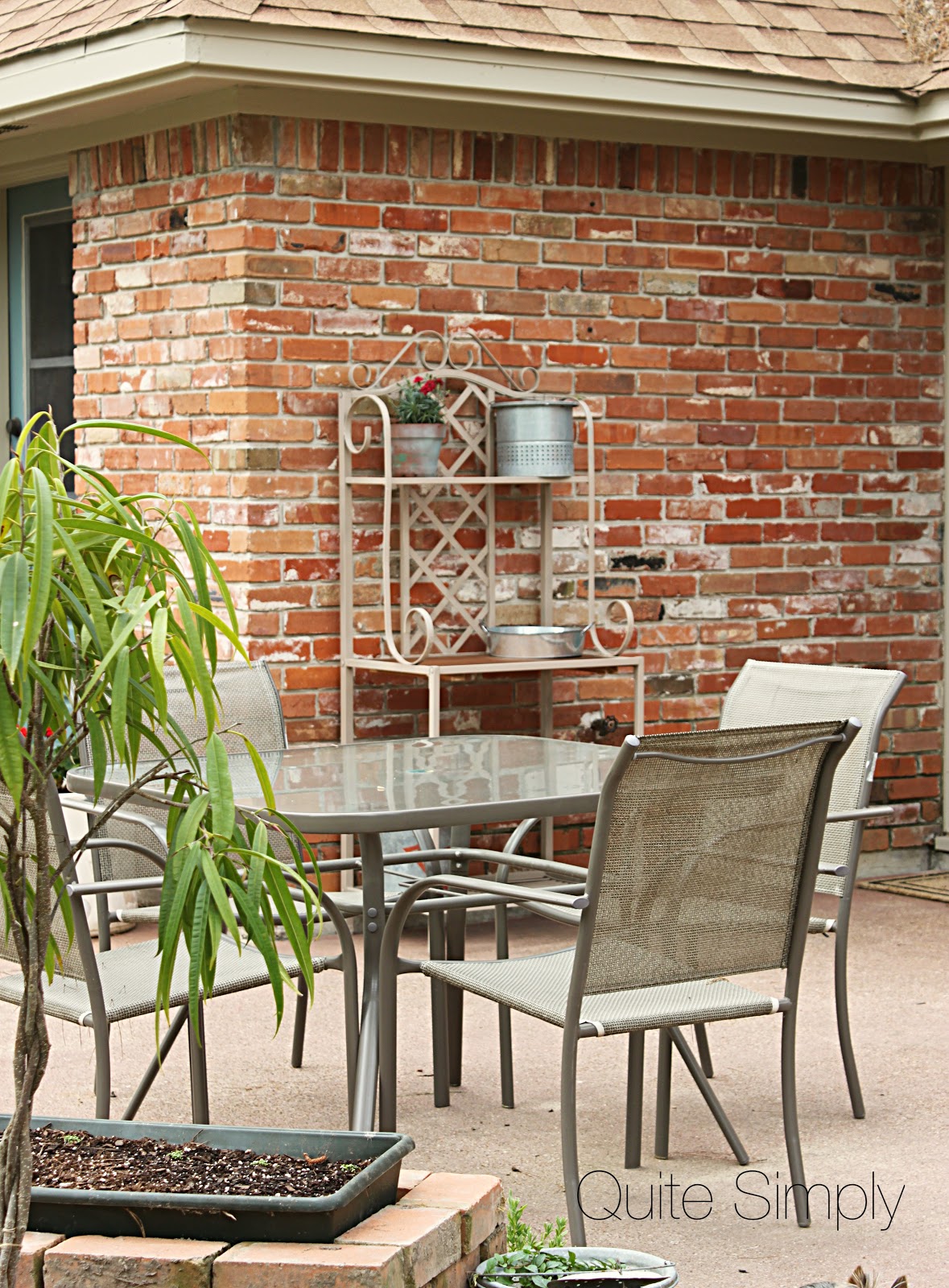 Quite Simply Home Baker's Rack Redo for the Patio