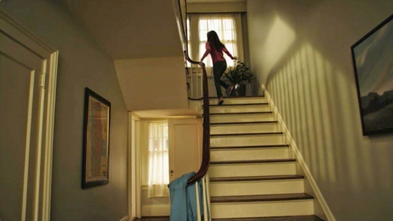 Shout up the stairs. Stairs блоггер. Shout up the stairs. Walk up the stairs. Shout up the stairs.