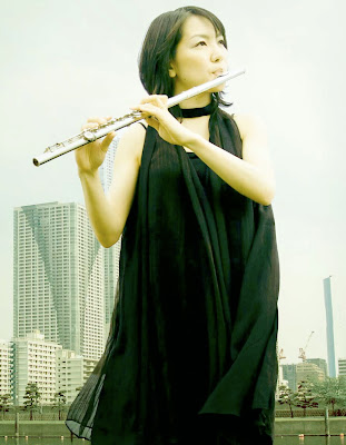 東日本大震災復興支援 Pray from KUMAMOTO 今週の1曲&メッセ−ジ「BLUE」by 栗谷かずよ&ジョーダン・シーグル