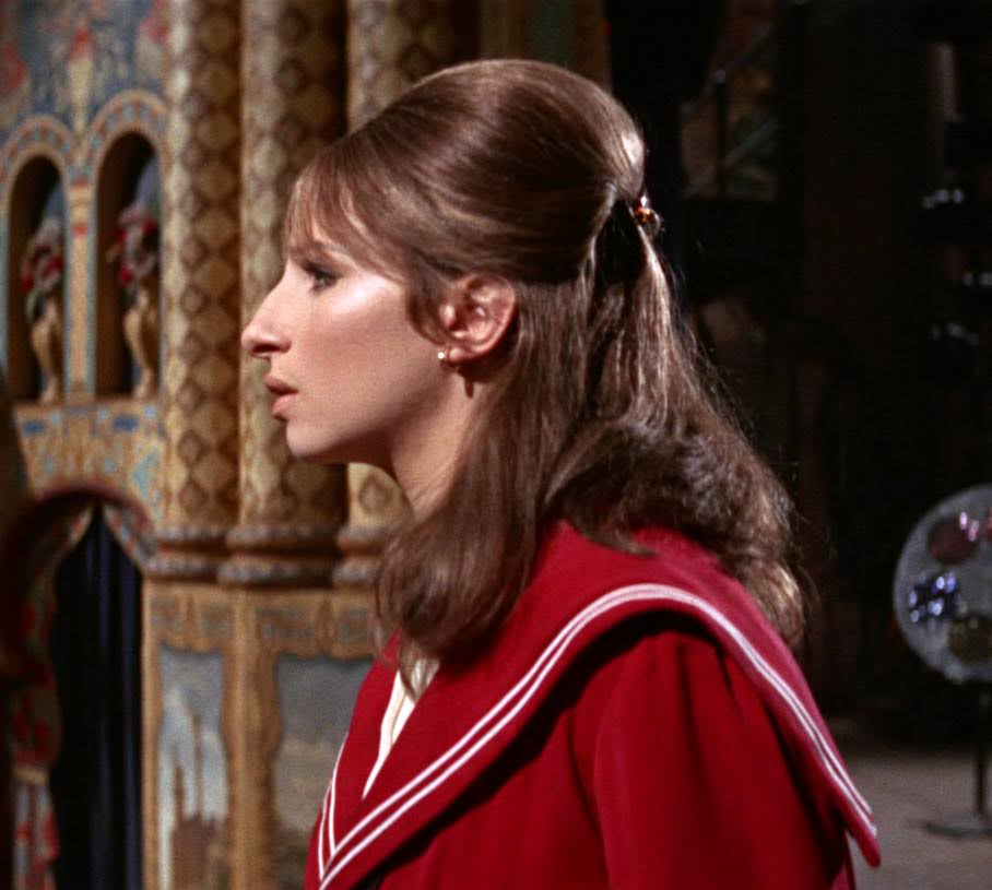 Барбара стрейзанд смешная девчонка. Фанни брайс барбара стрейзанд. Барбра стрейзанд смешная девчонка. Стрейзанд смешная девчонка. Барбара стрейзанд в роли фанни.